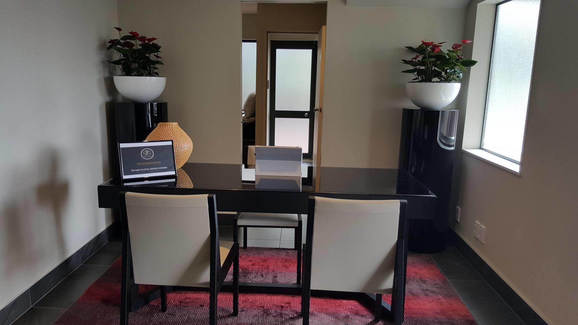 Edit Auckland Greenlane Hotel 4*