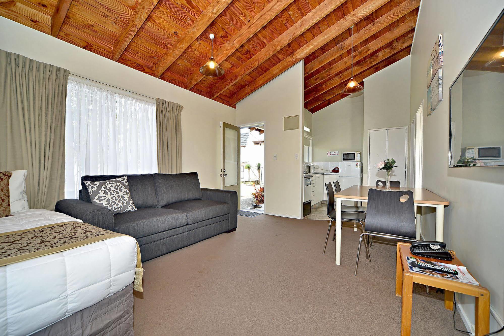 Takapuna Motor Motel