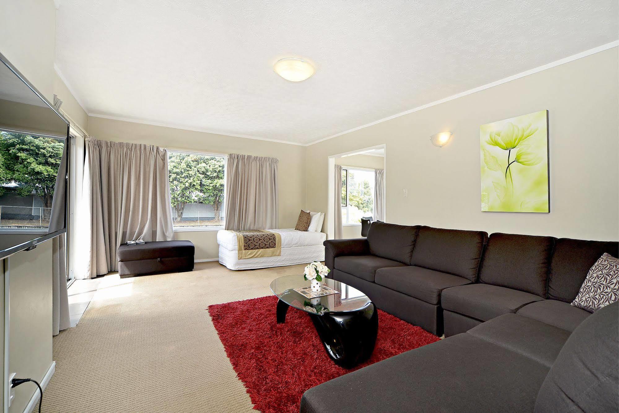 Takapuna Motor Motel 4*