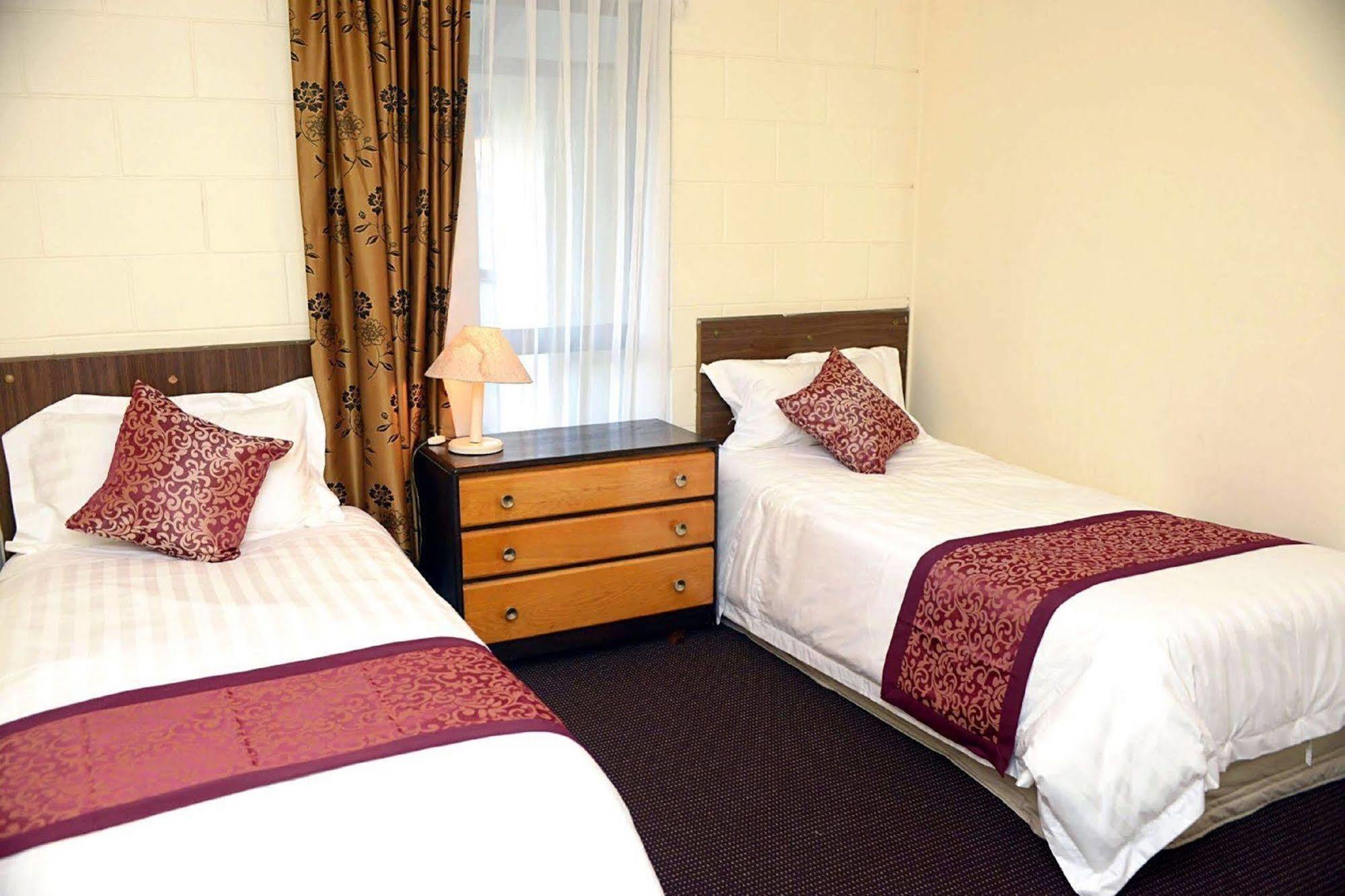 Abella Motel 3*