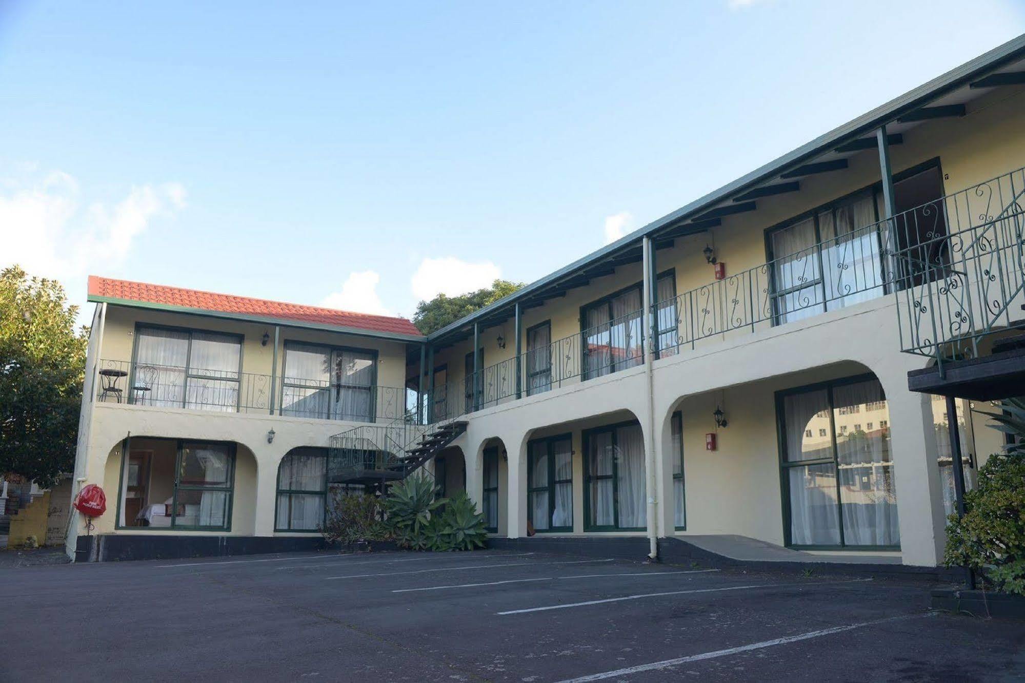 Abella 3* Auckland