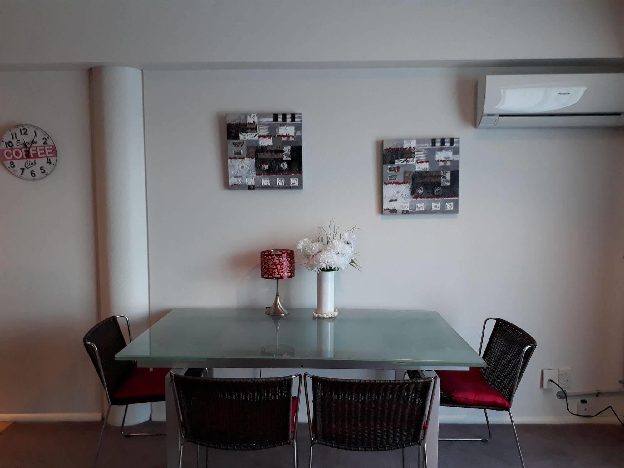Princes Wharf Luxury Hotel 3*