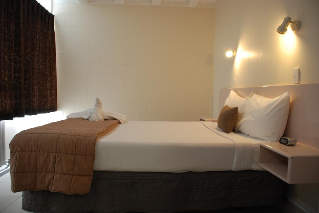 Grafton Oaks Hotel