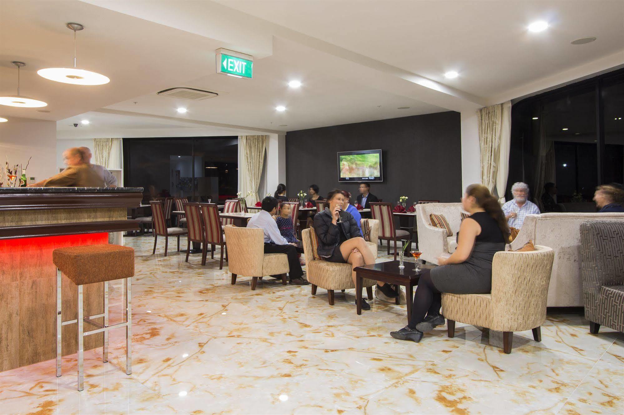 Vr Queen Street & 4*