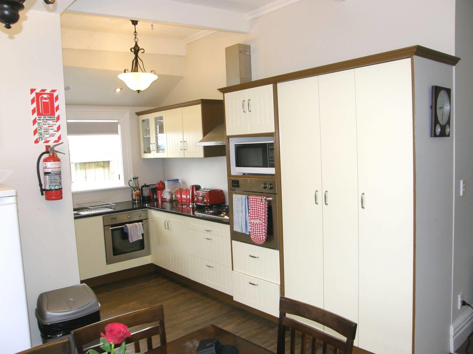 Ponsonby Manor Guest house