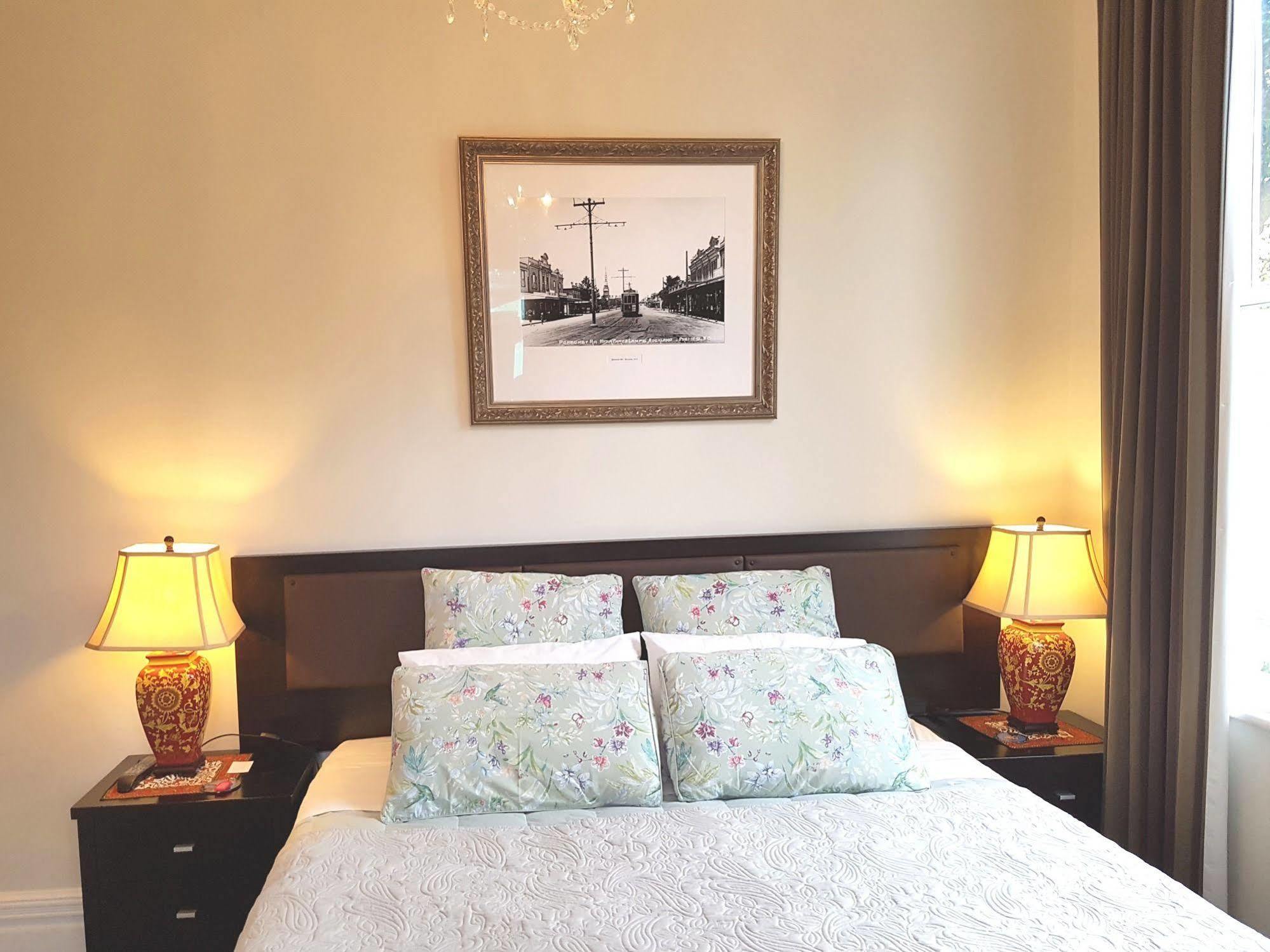 Ponsonby Manor Guest house 4*
