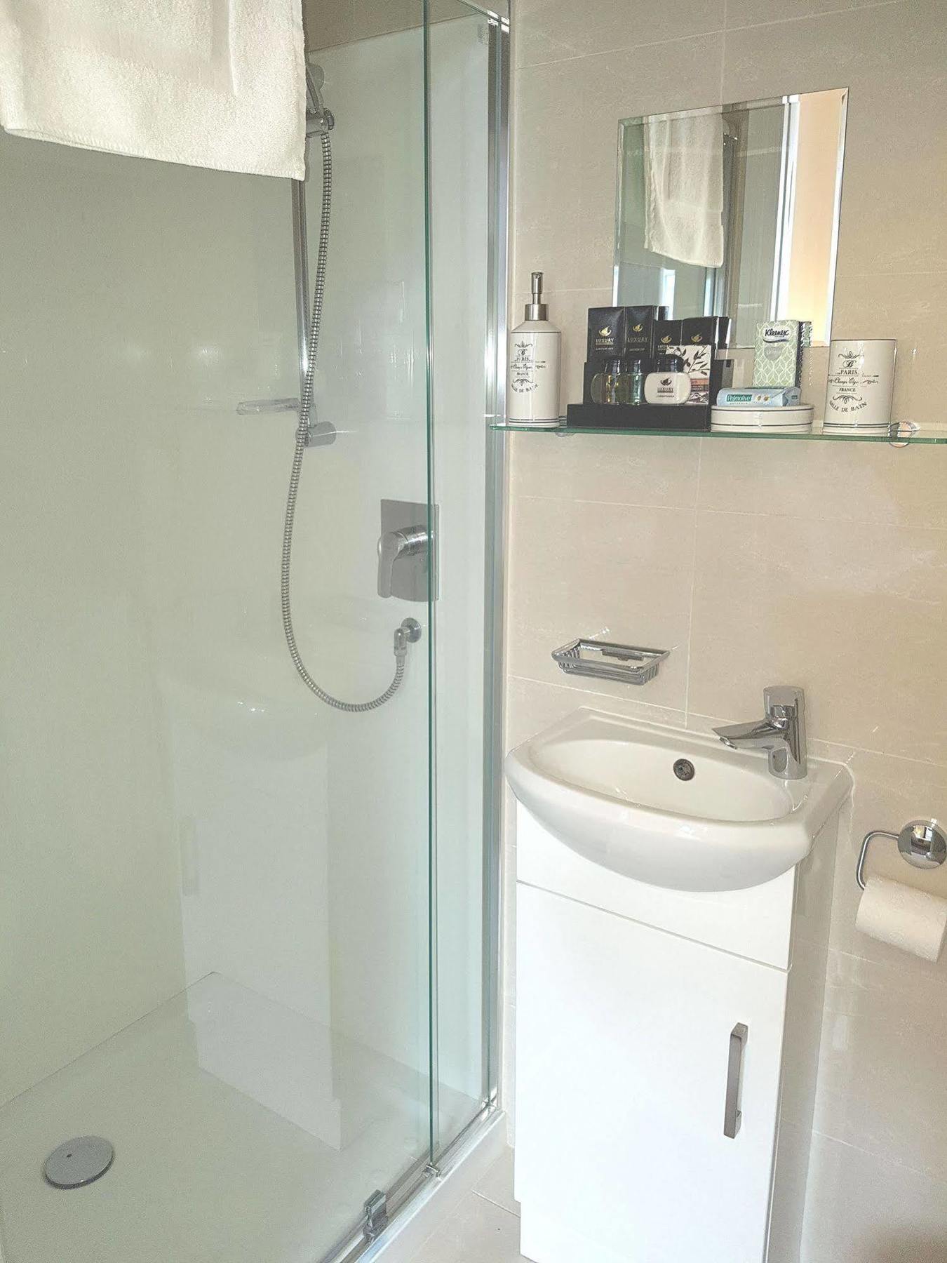Ponsonby Manor Guest house 4*