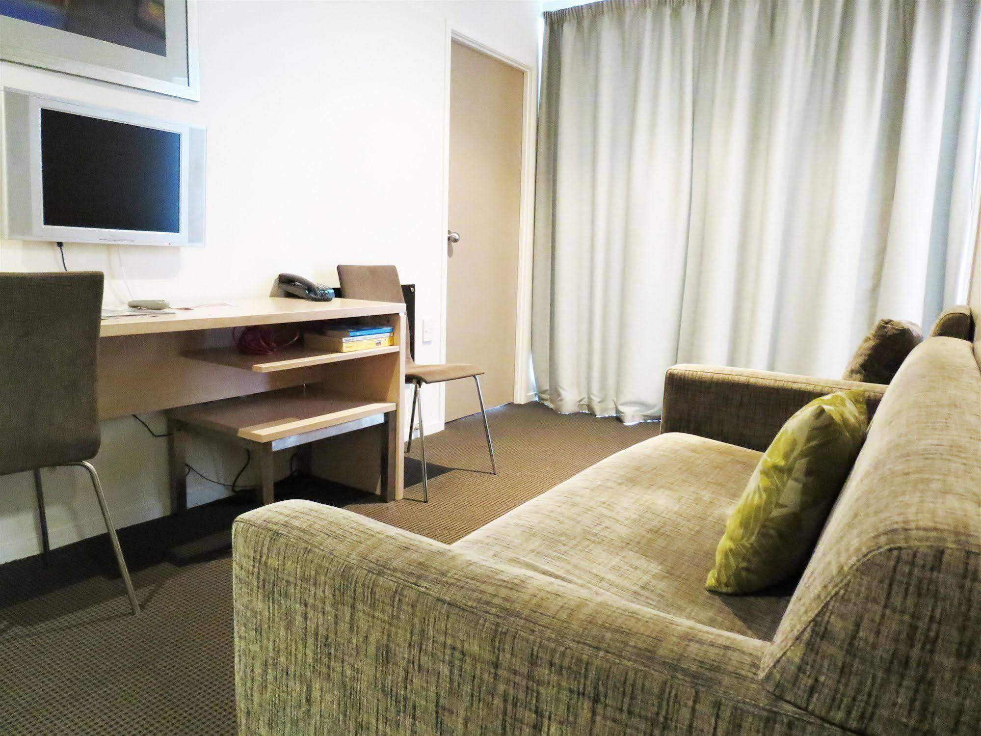 Aparthotel Tetra Serviced By Castle 3*