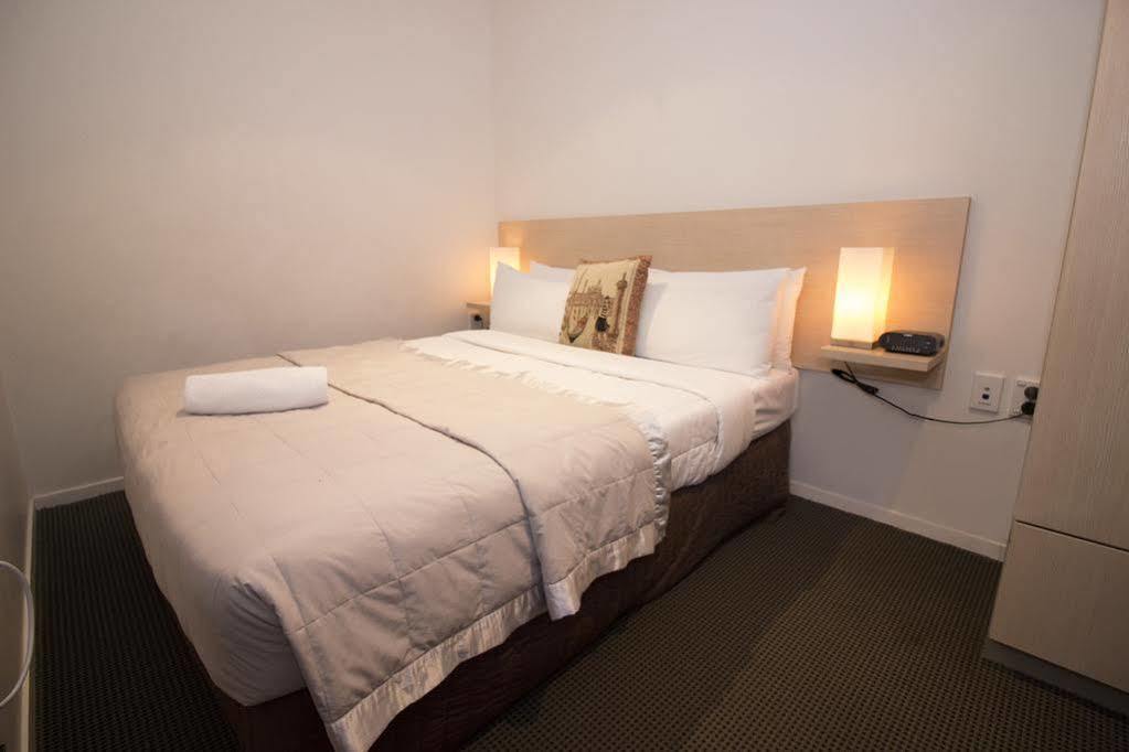Tetra Serviced By Castle Aparthotel 3*