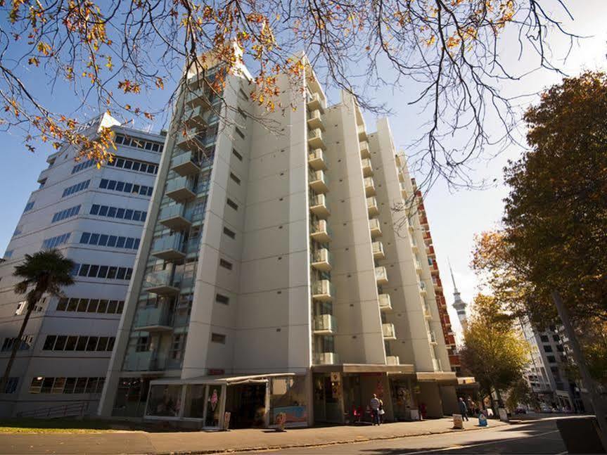 Tetra Serviced By Castle Aparthotel 3*