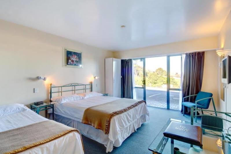 Rayland 3* Auckland