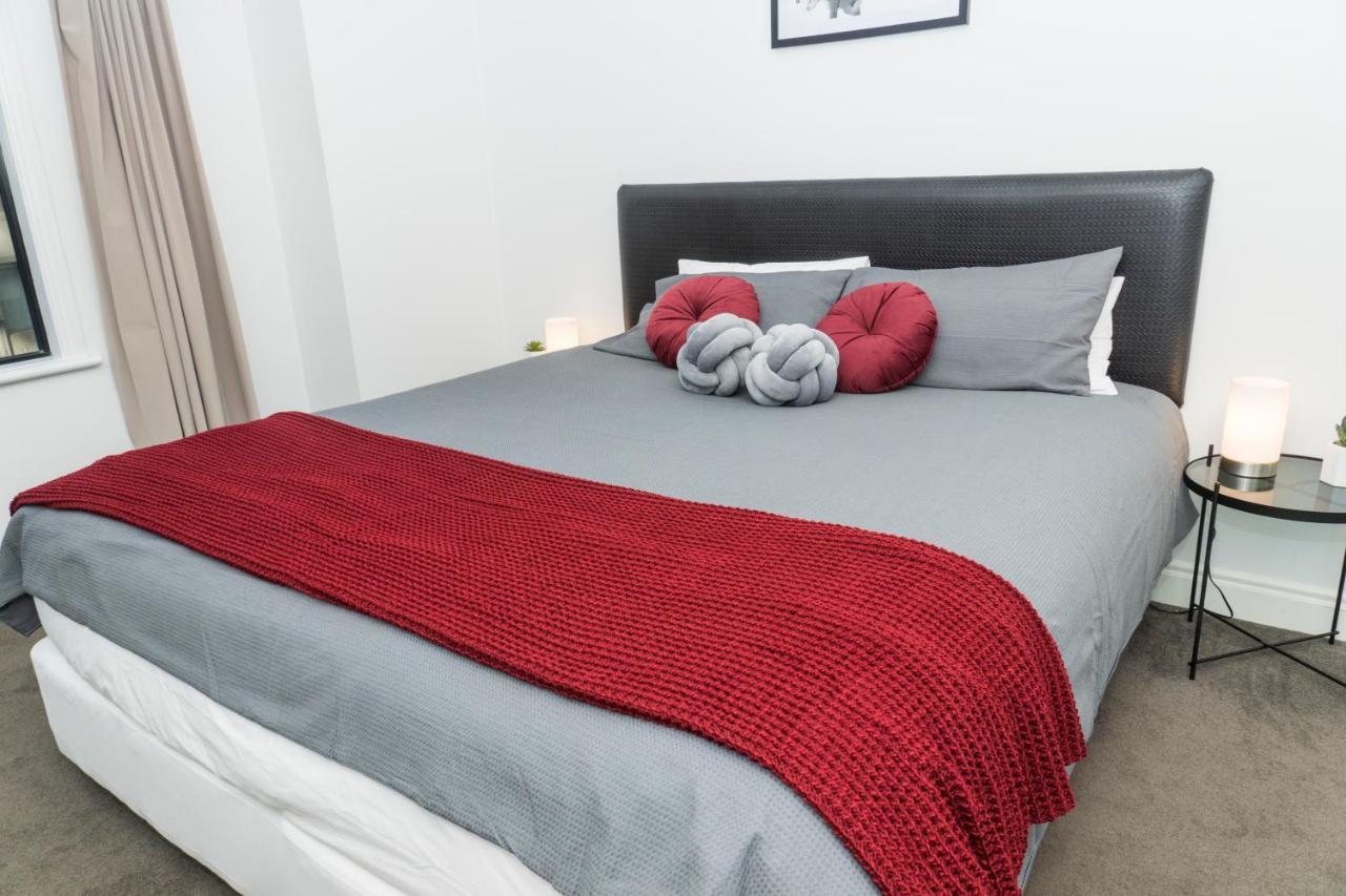 Apartment Centre W/ Pool And Gym Auckland