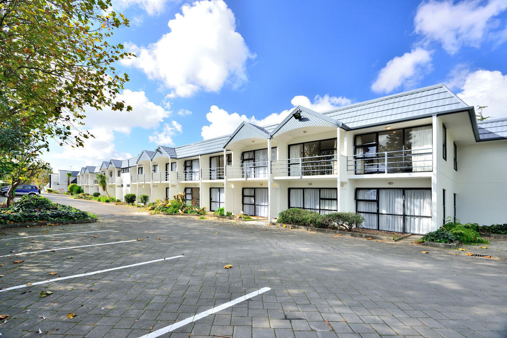 Manukau & Conference Centre 3*