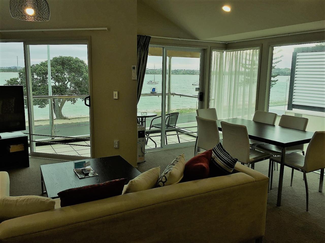 Motel Bucklands Waterfront 3*