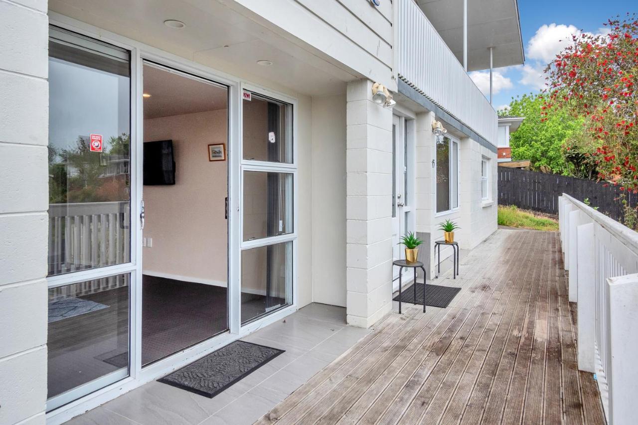Holiday home Sunny Side Getaway With Parking And Aircon
