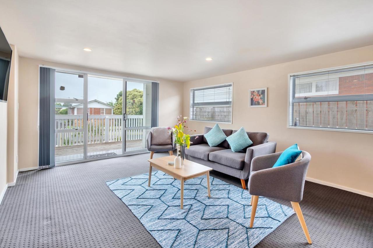 Holiday home Sunny Side Getaway With Parking And Aircon