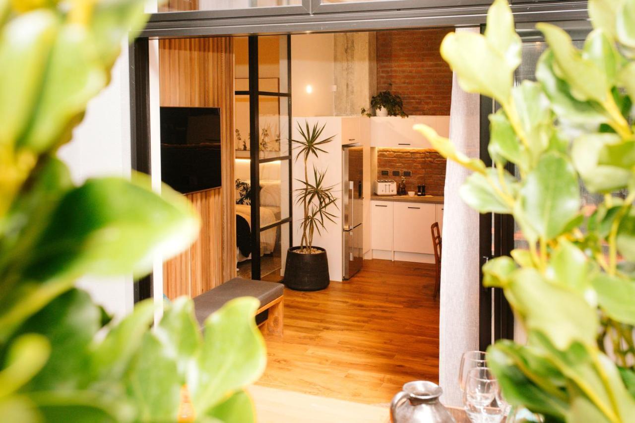 Apartment Anzac South Loft - 4 Bedrooms & 2 Free Car Parks