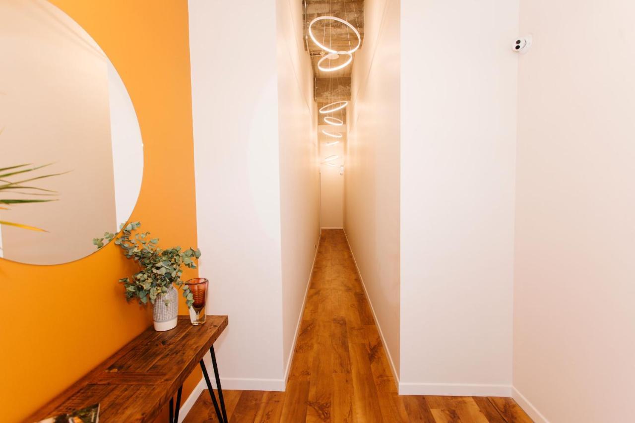 Anzac South Loft - 4 Bedrooms & 2 Free Car Parks *
