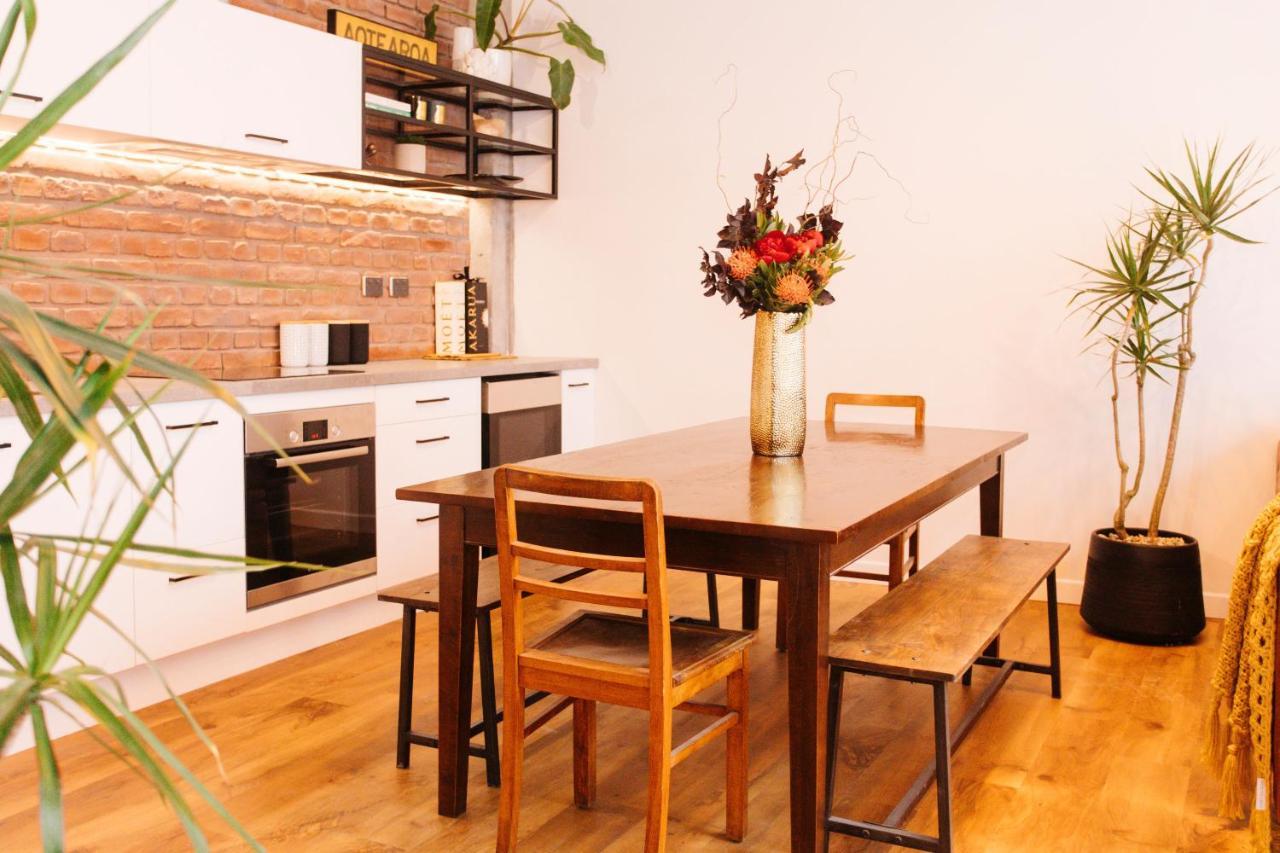 Apartment Anzac South Loft - 4 Bedrooms & 2 Free Car Parks *