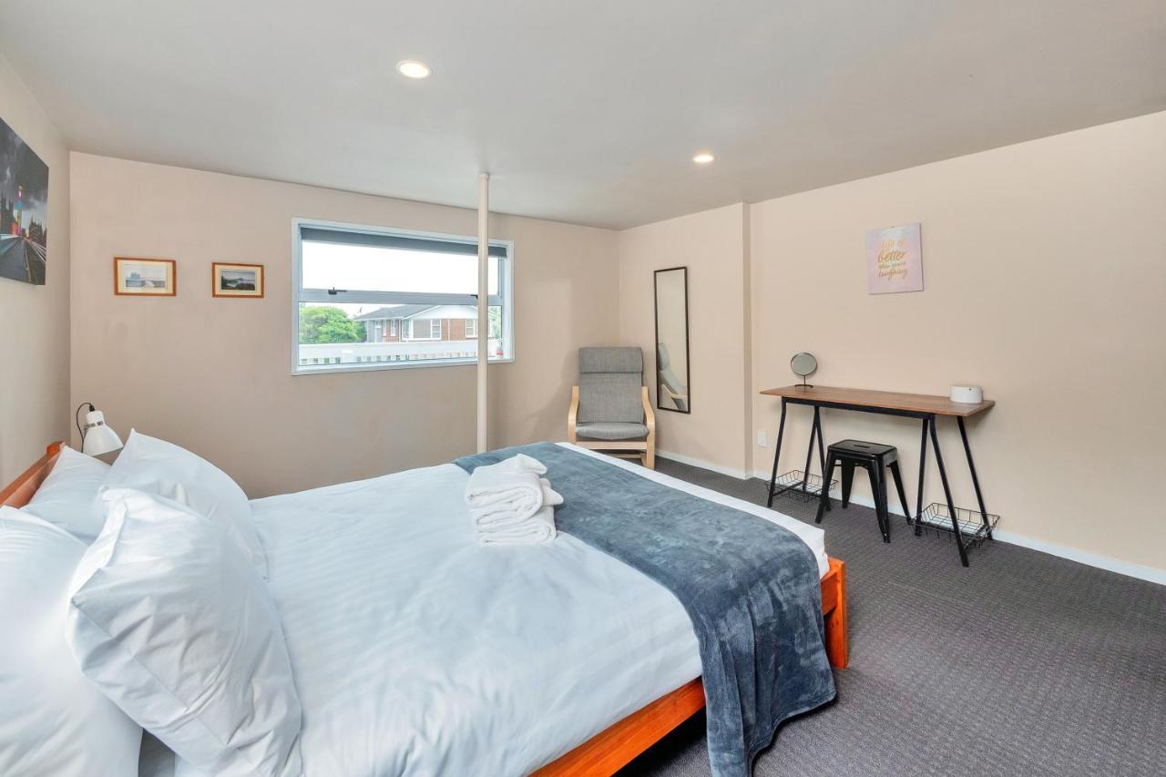 Sunny Side Getaway With Parking And Aircon *