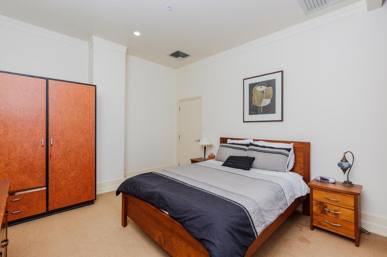Apartment Furnished In Cbd *