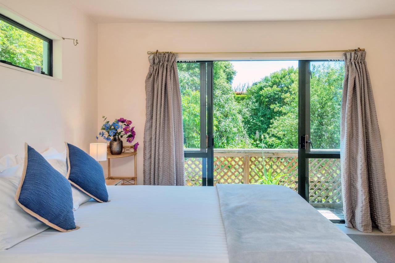 Ponsonby Gardens With Deck And Parking * Auckland