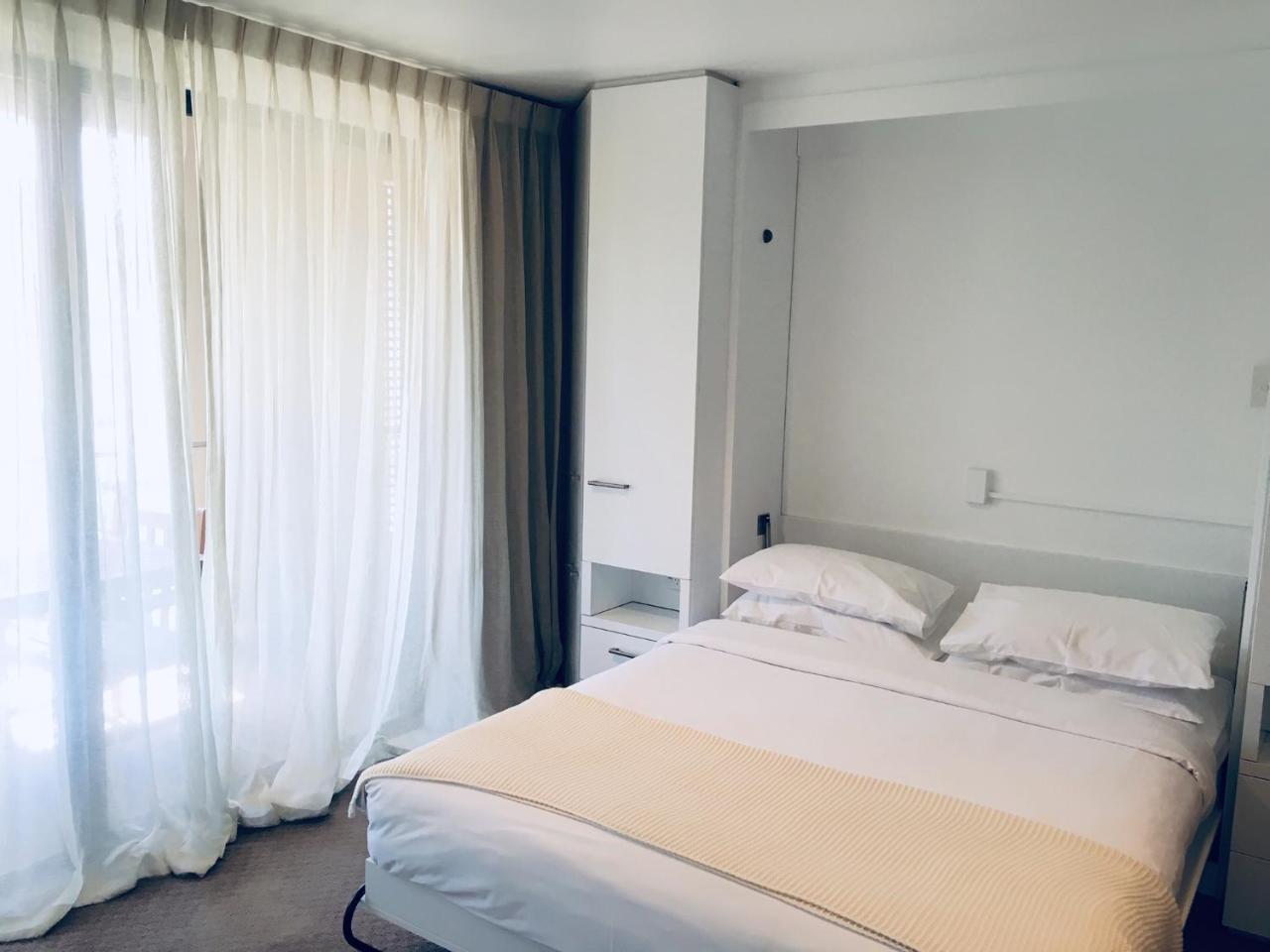Latitude 37 4* Auckland