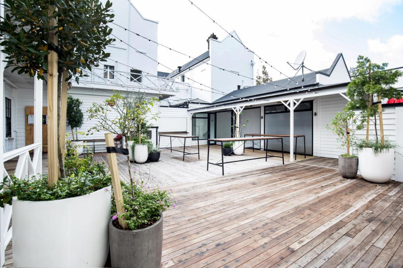Swan Hostel