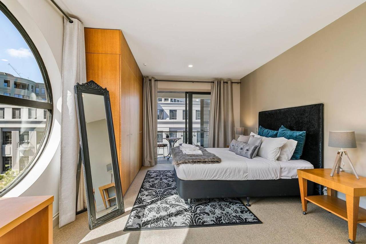 Enormous One Bedroom Beauty In Cbd! Free Parking * Auckland
