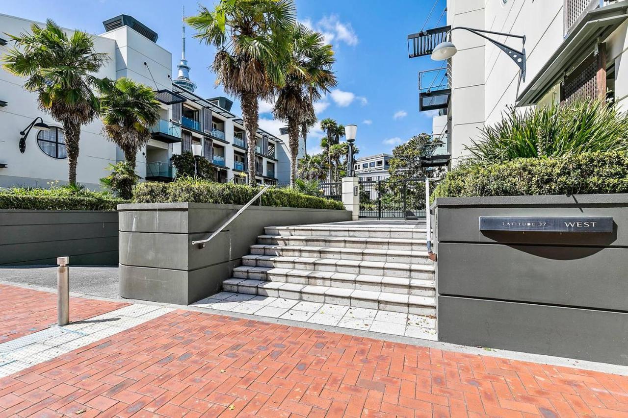 Enormous One Bedroom Beauty In Cbd! Free Parking * Auckland