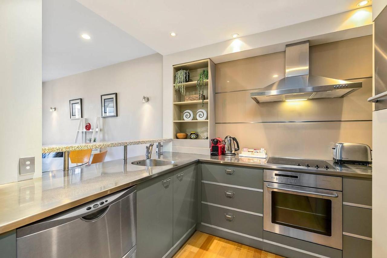 Apartamento Enormous One Bedroom Beauty In Cbd! Free Parking *