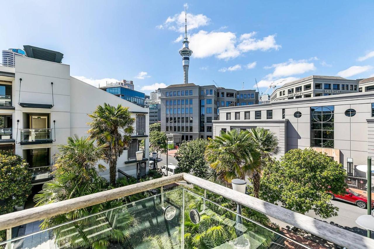 Enormous One Bedroom Beauty In Cbd! Free Parking
