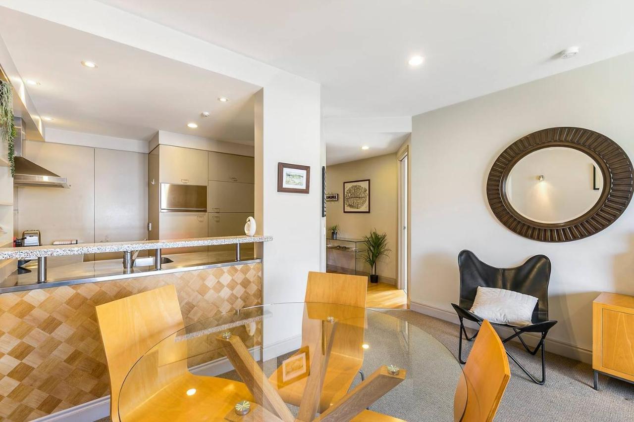 Apartamento Enormous One Bedroom Beauty In Cbd! Free Parking