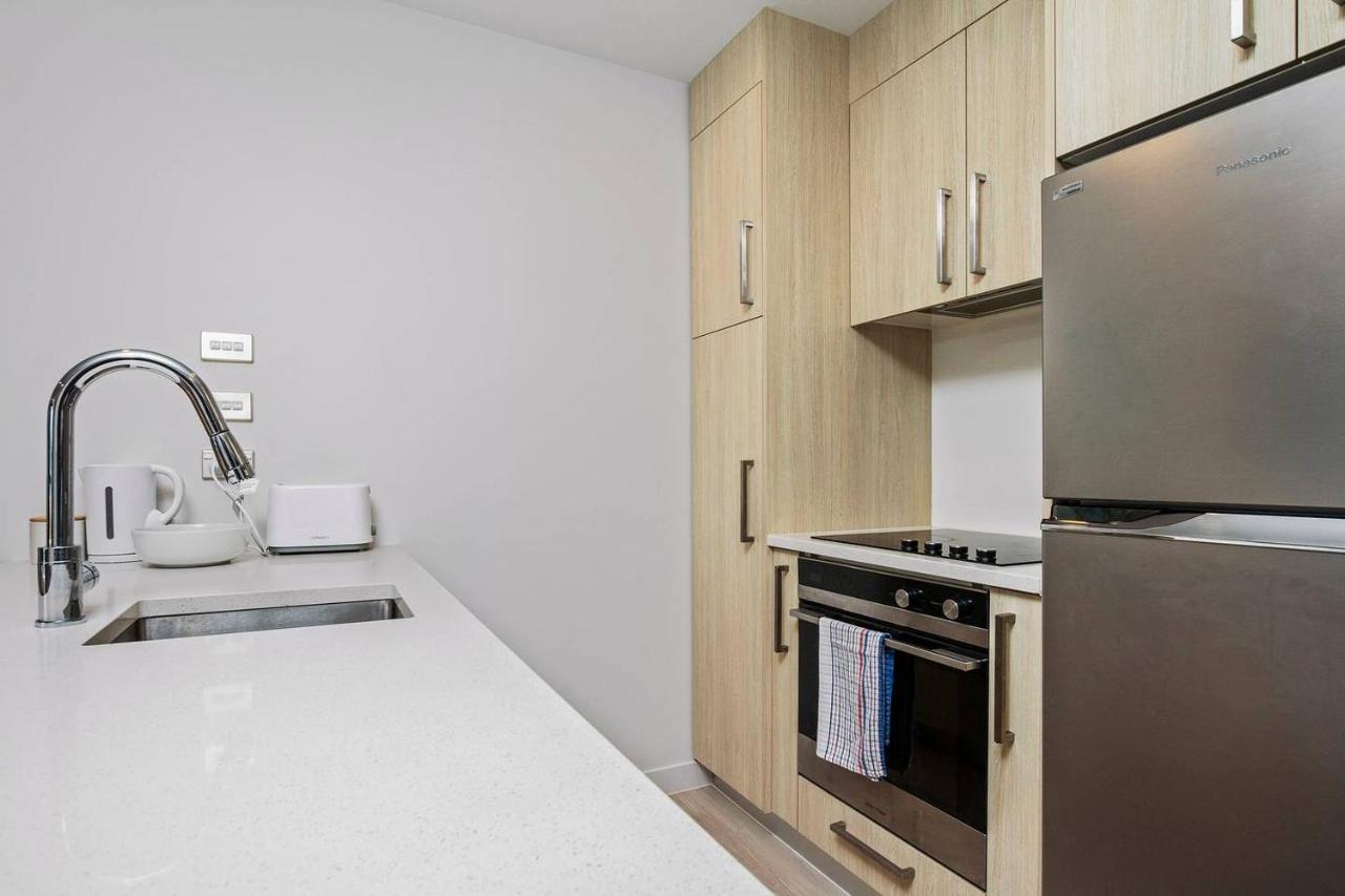 Sky Tower On Your Doorstep! Modern Two Bedroom * Auckland