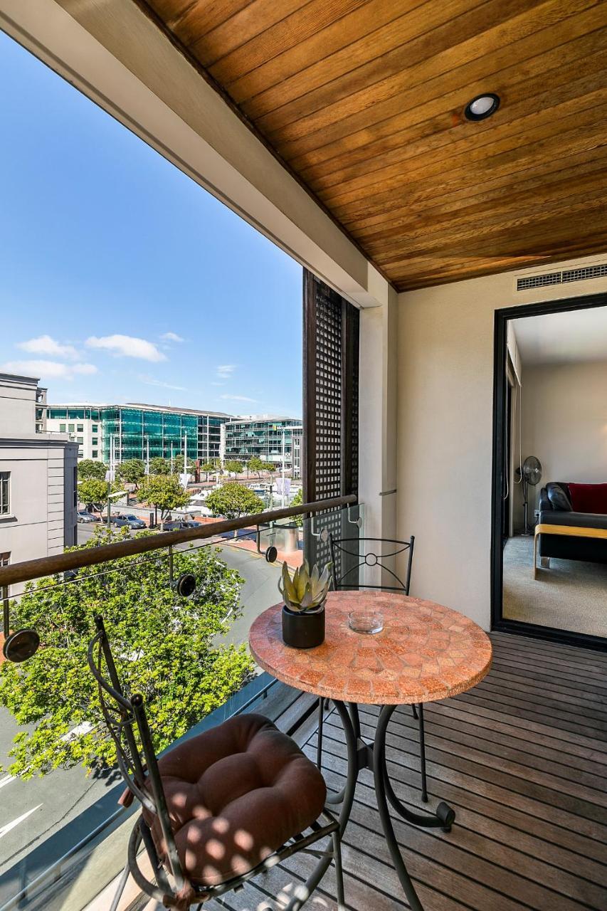 Apartamento Enormous One Bedroom Beauty In Cbd! Free Parking *