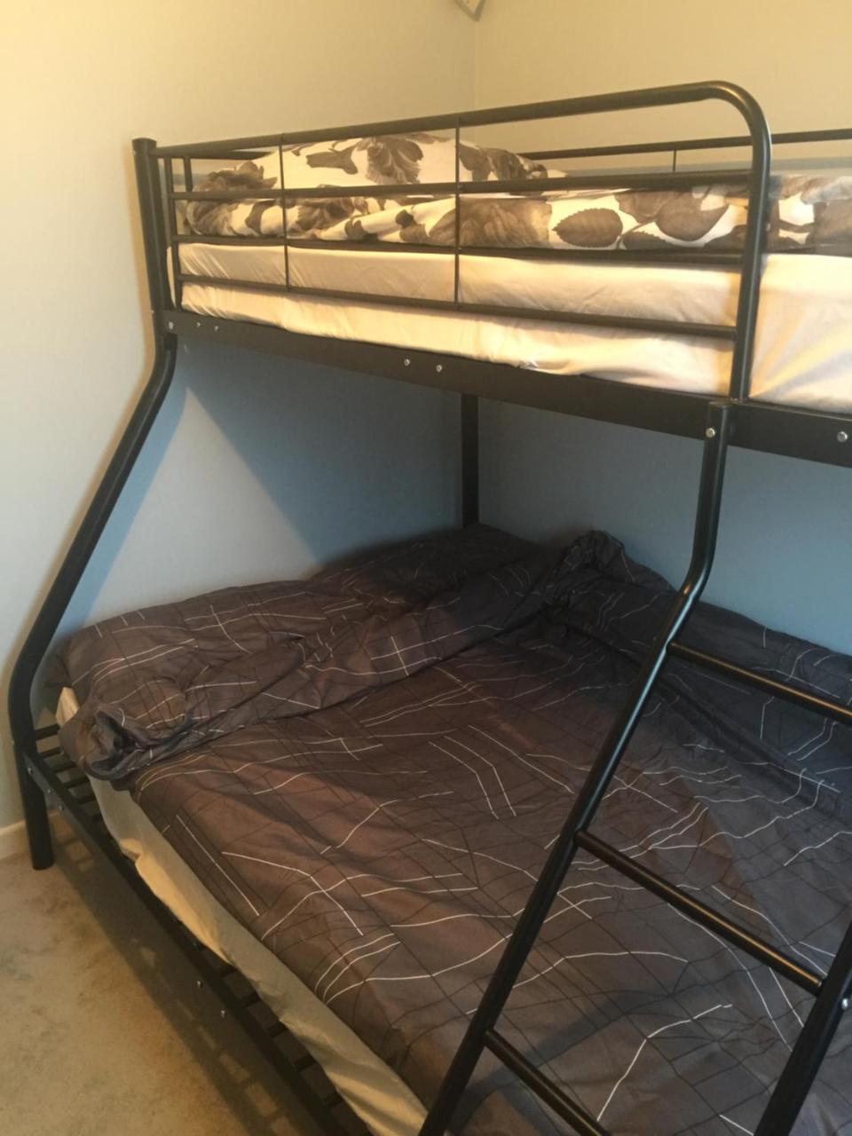 Browns Bay Holiday Hostel