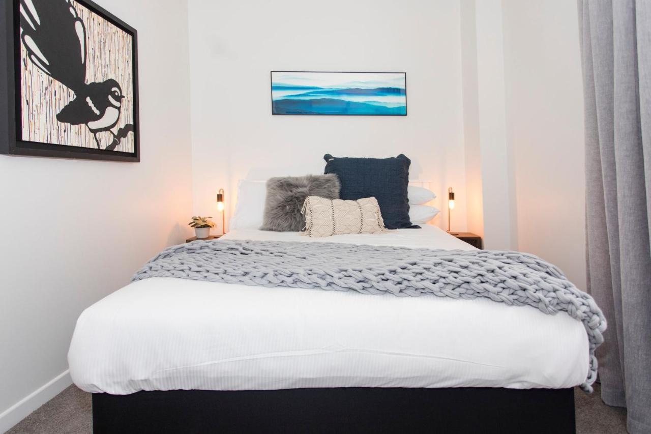 Apartment Anzac North Loft - 4 Bedrooms & 2 Free Car Parks