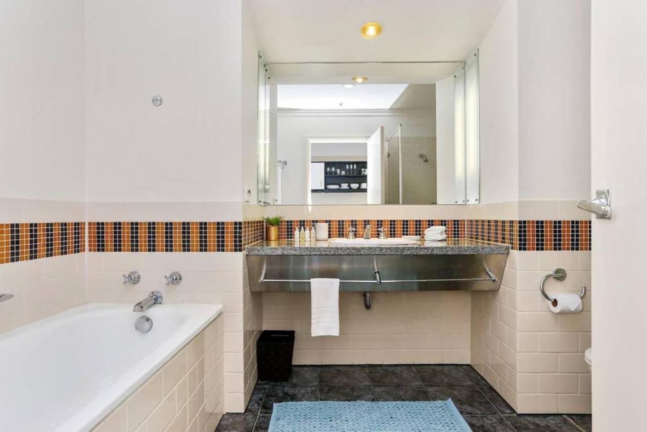 Spacious One Bedroom In The Heritage Hotel! Apartment *