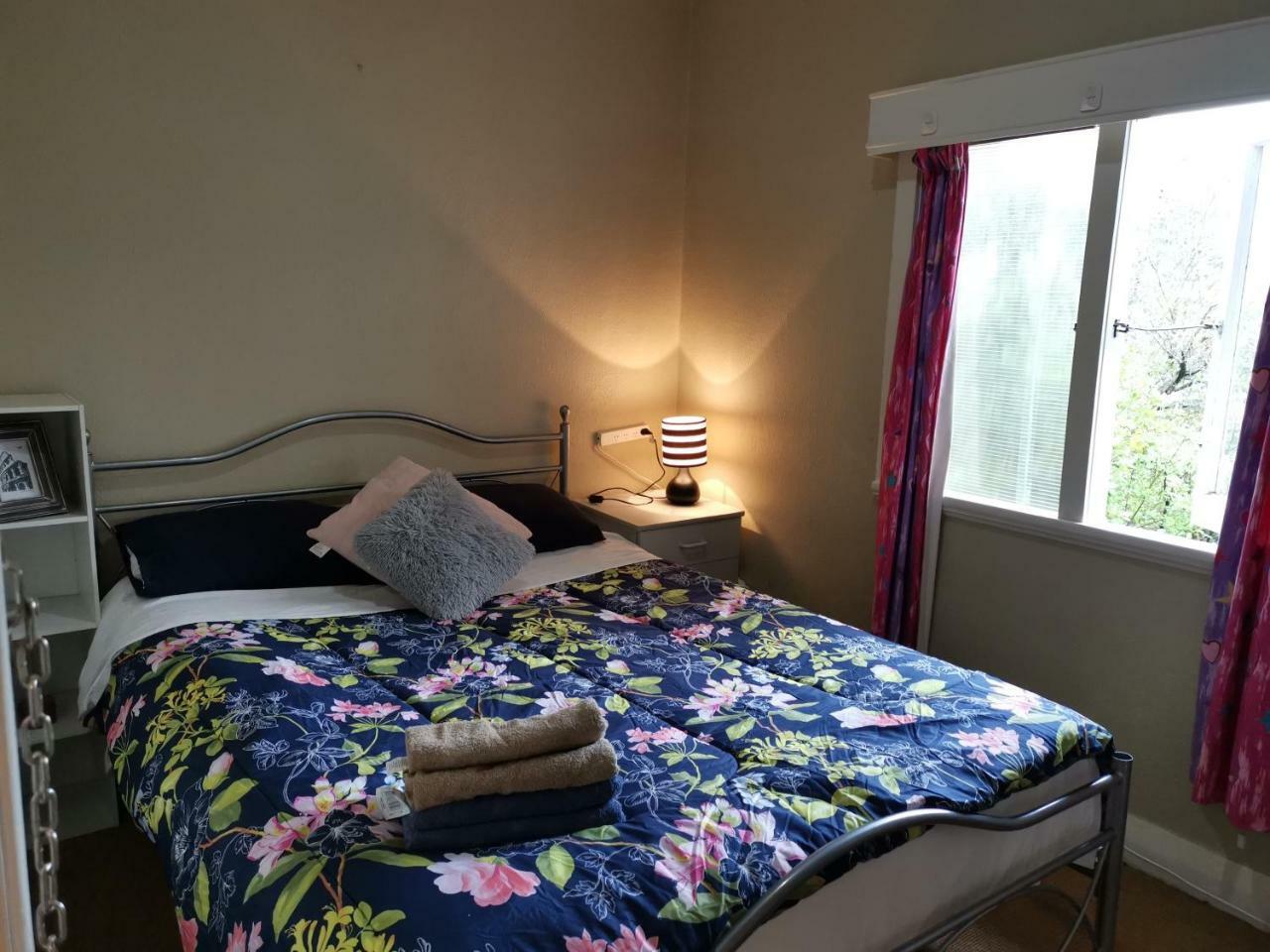 Takapuna Hostel *