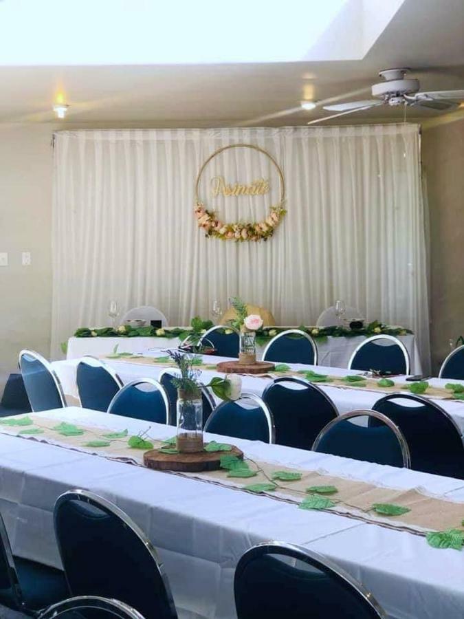 Parklane Motor Motel 4*