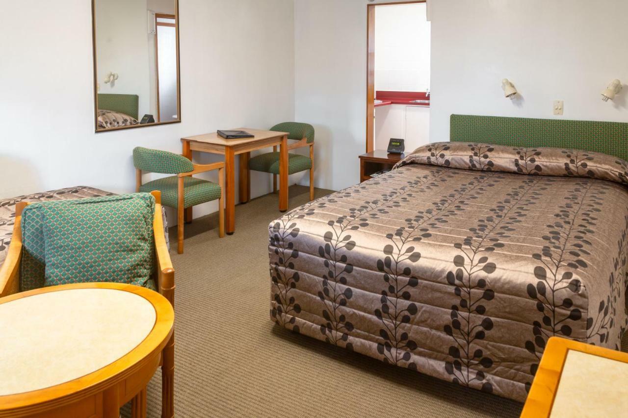 Motel New Haven 3*