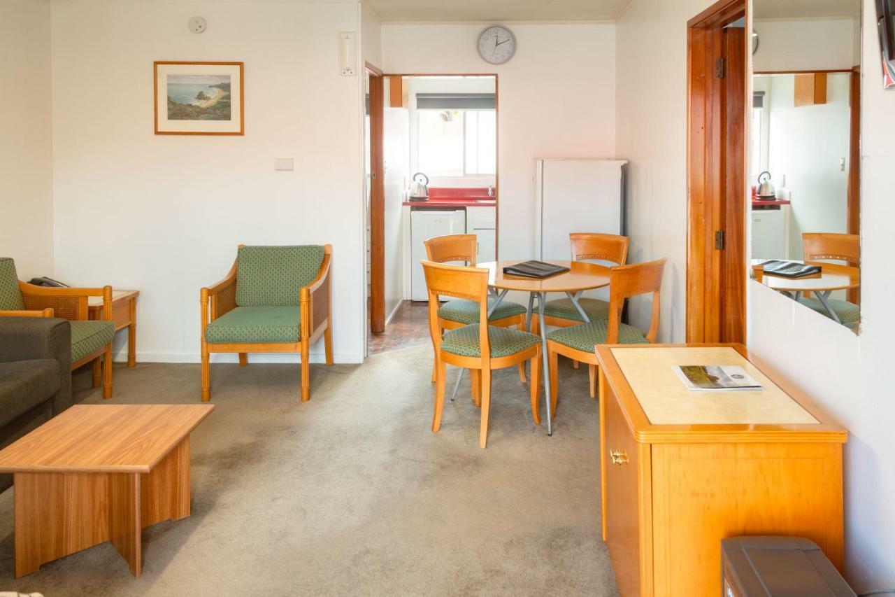 Motel New Haven 3*