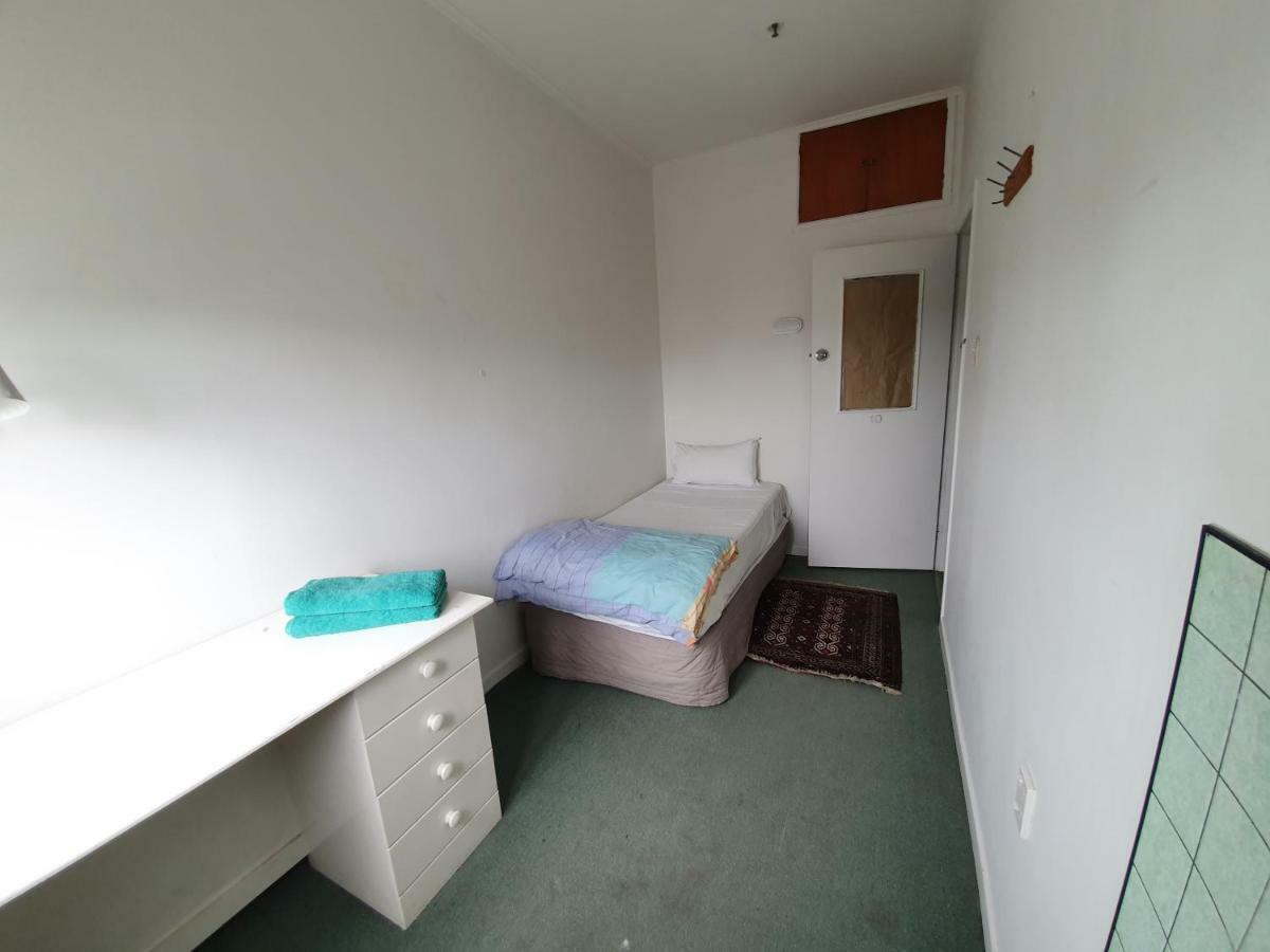 Hostel Uenuku *