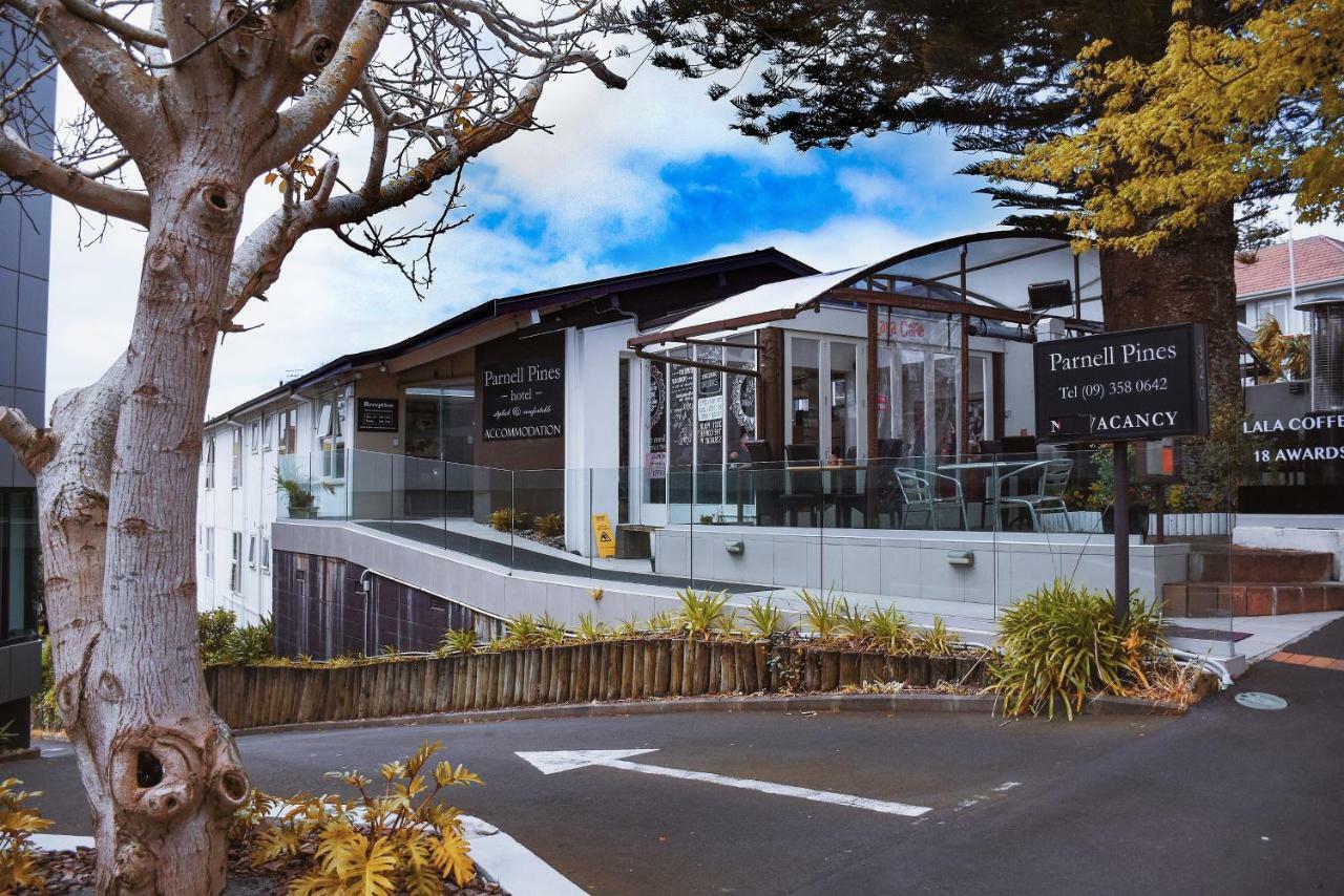 Parnell Pines 3*