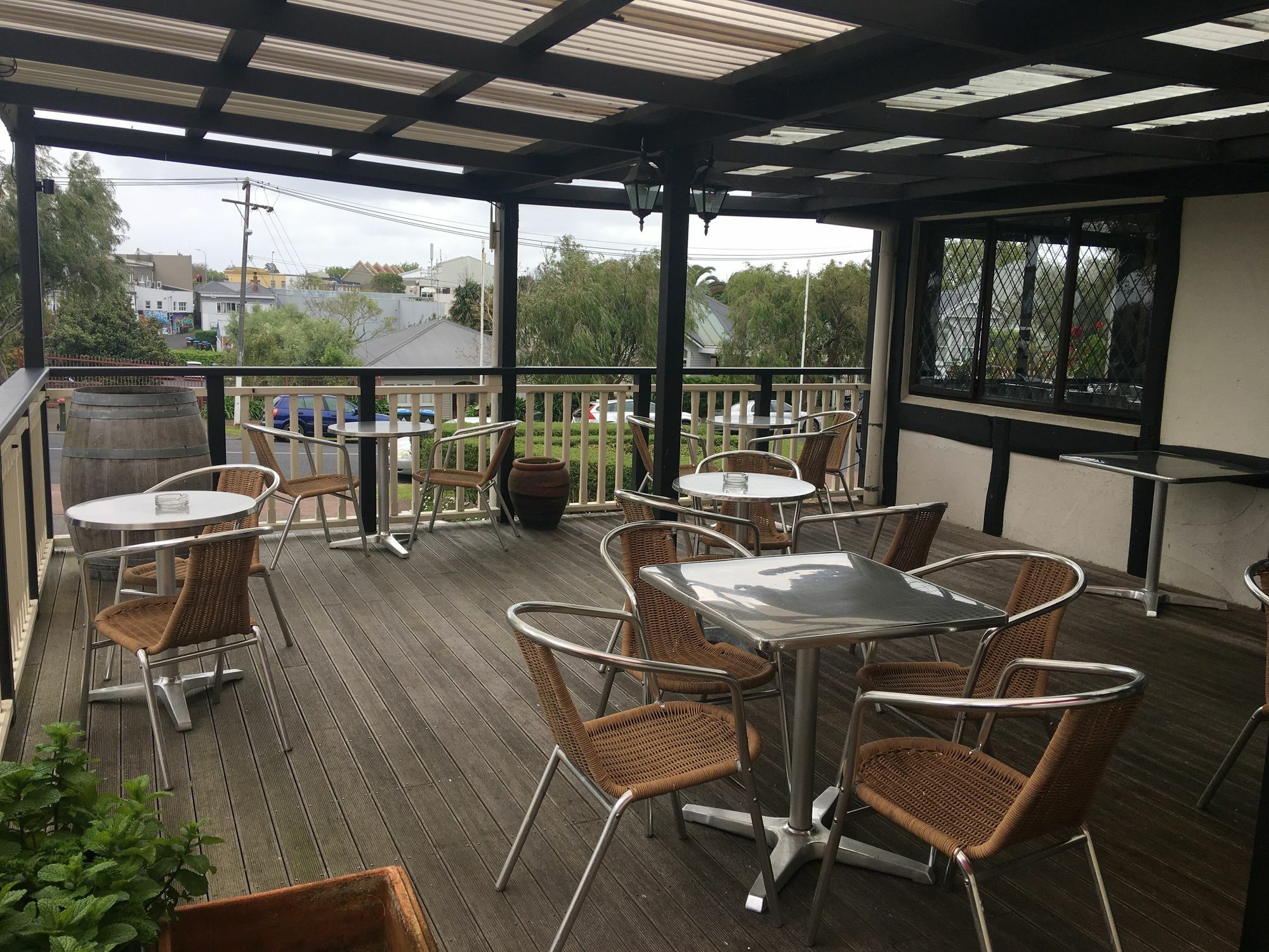 The Surrey 4* Auckland