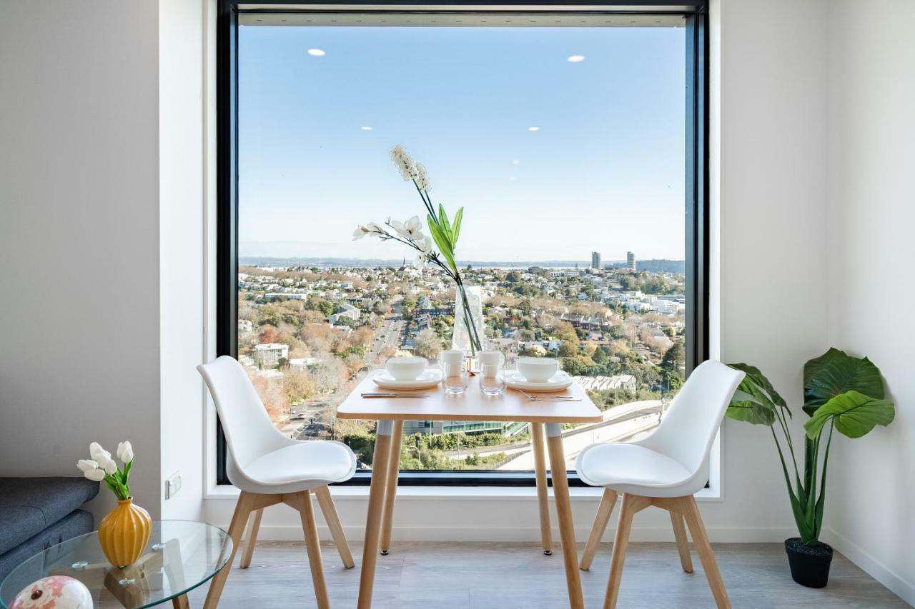 City On Union Street Apartment *
