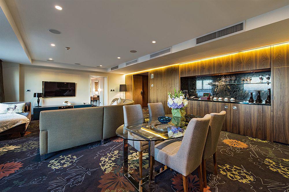 The Grand By Skycity Hotel
