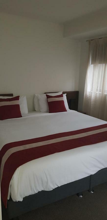 Bianco Off Queen Aparthotel 4*