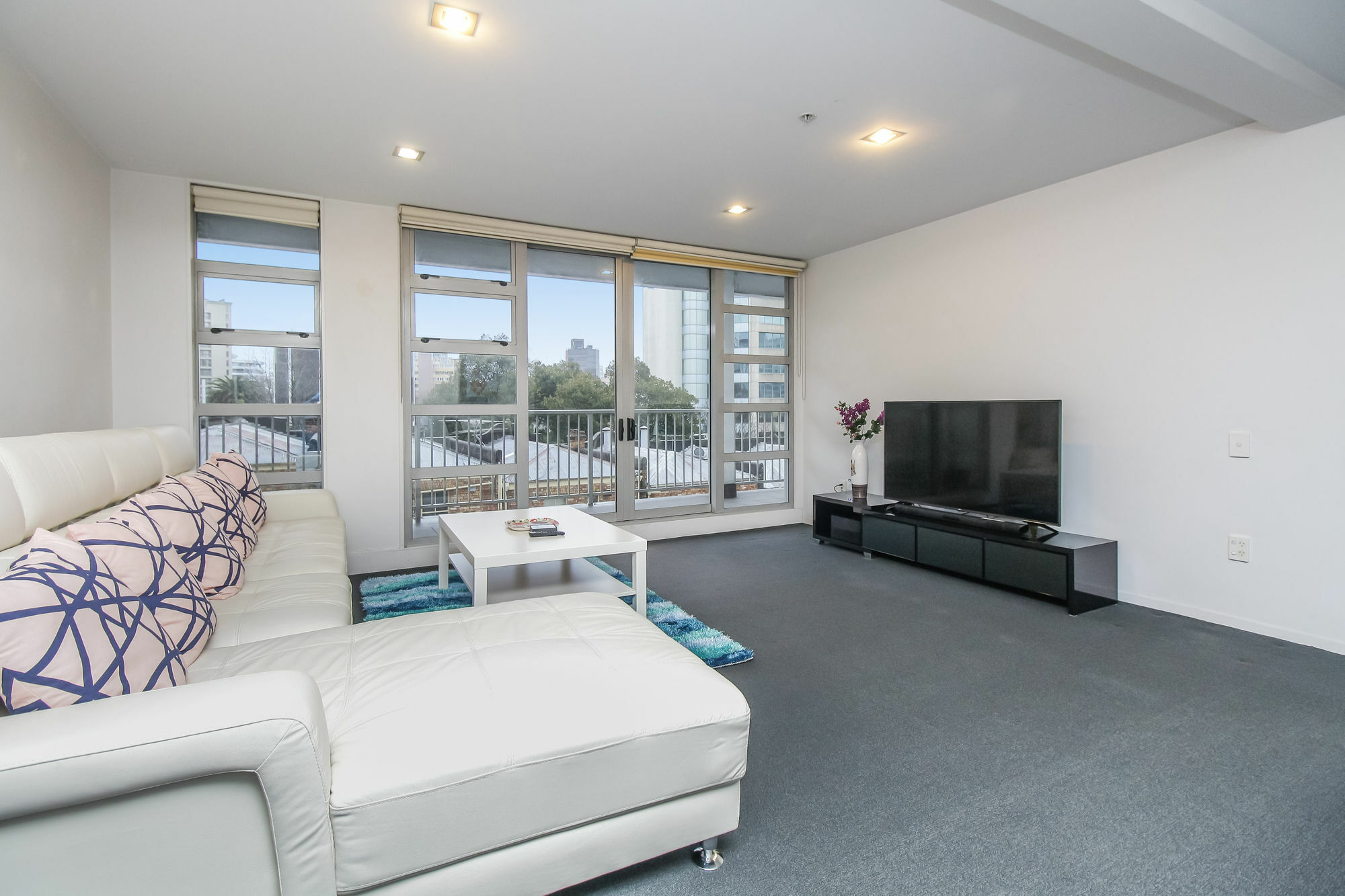Three Bedroom In The Apartment Auckland
