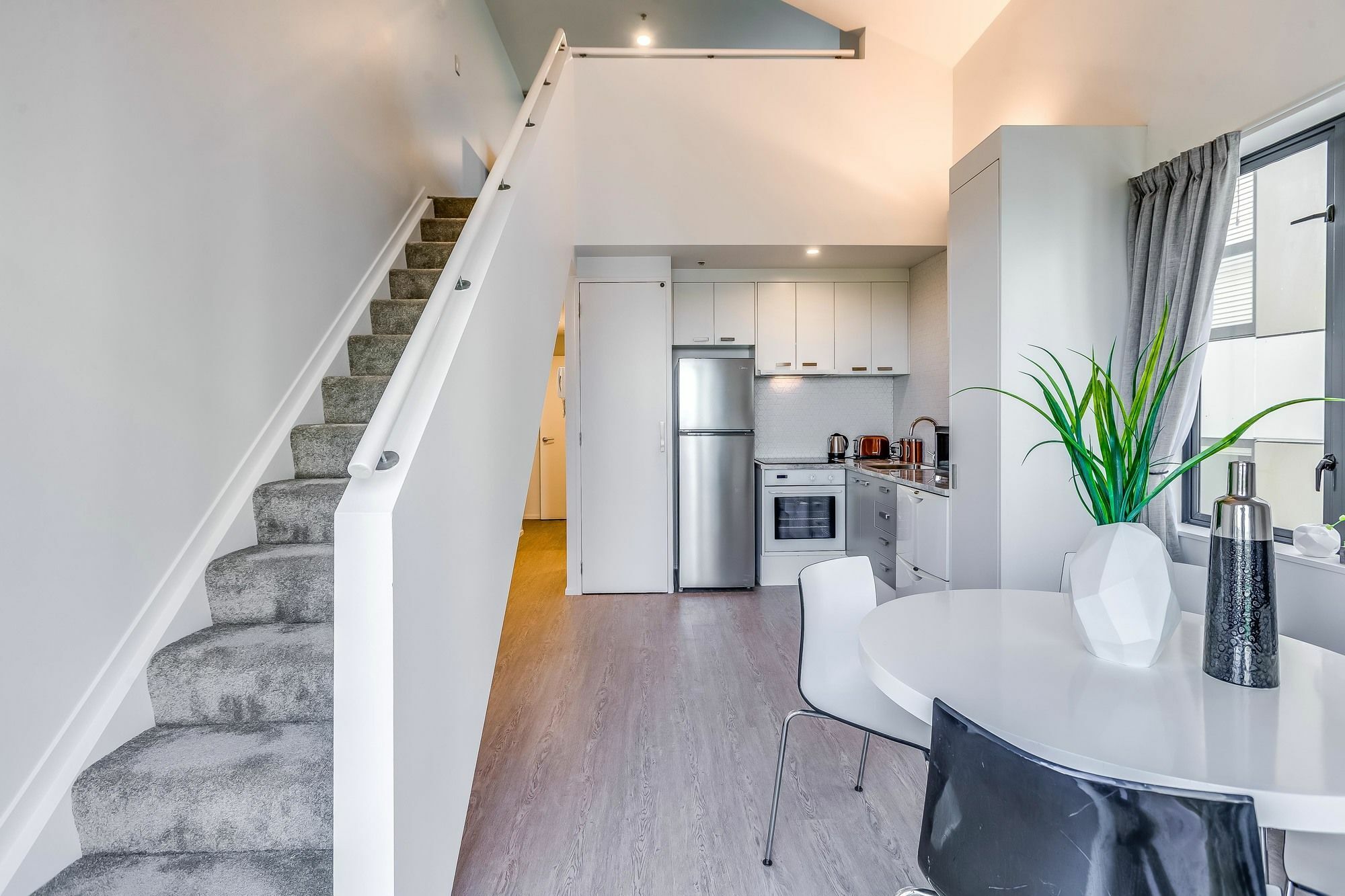 Penthouse With Mezzanine & Harbor Views * Auckland